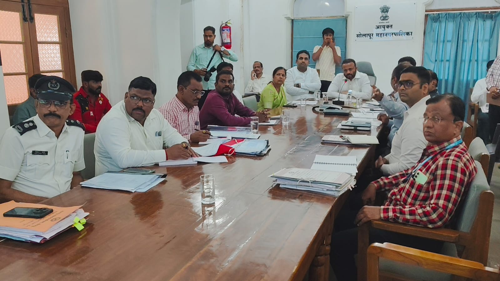 अक्कलकोट रोड एमआयडीसी मध्ये अत्याधुनिक अग्निशमन वाहने उपलब्ध करून देणार – पालकमंत्री जयकुमार गोरे