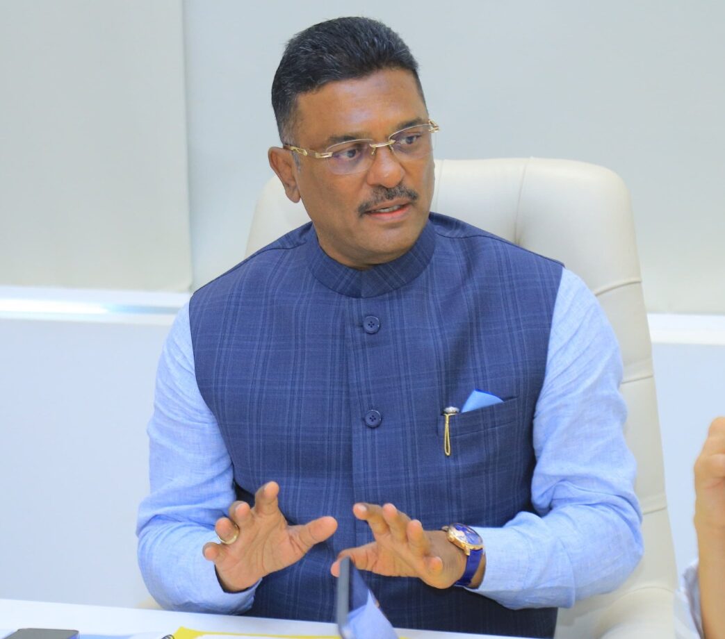 अमराठी चालकांना मराठीचे धडेही देणार – परिवहन मंत्री प्रताप सरनाईक